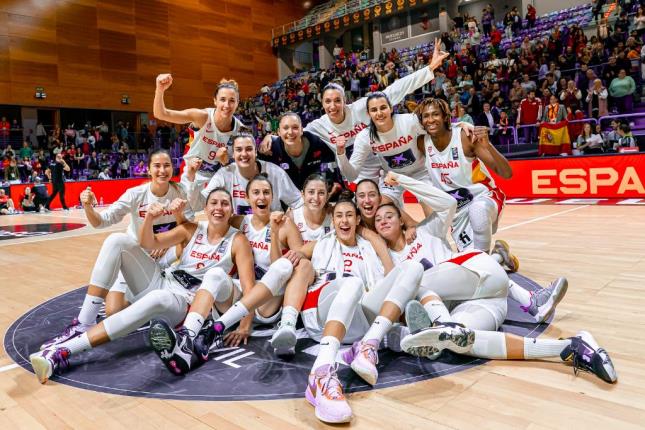 Espa A Derrota A Hungr A Y Consigue El Pasaporte Al Eurobasket